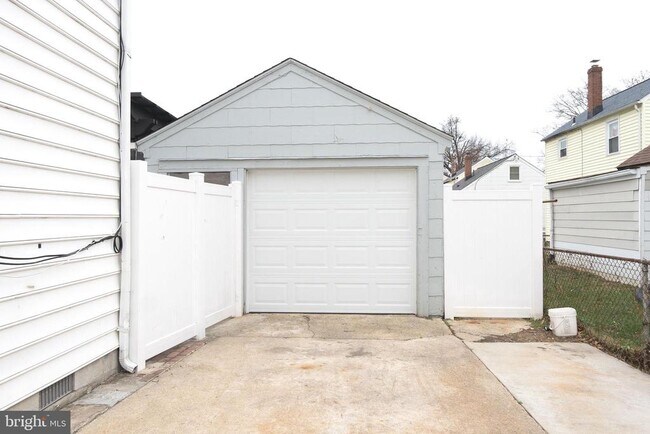 Building Photo - 6308 Ager Rd