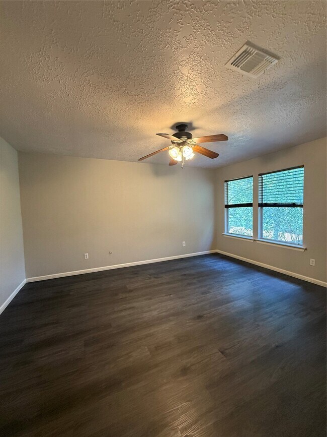 Building Photo - 17 Briervine Ct