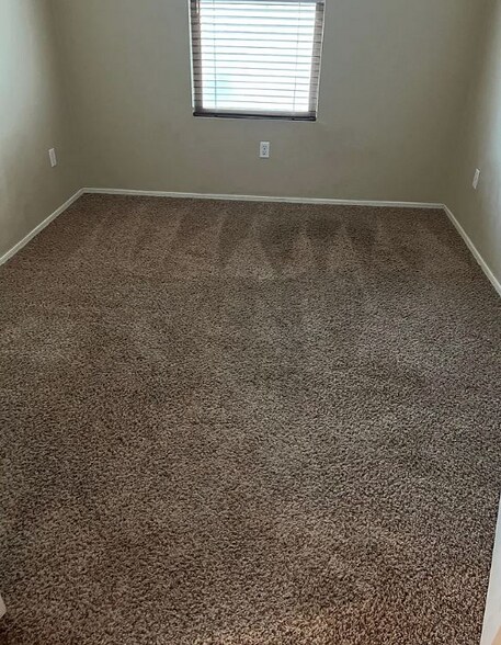 Building Photo - 12500 N Cottonseed Ln