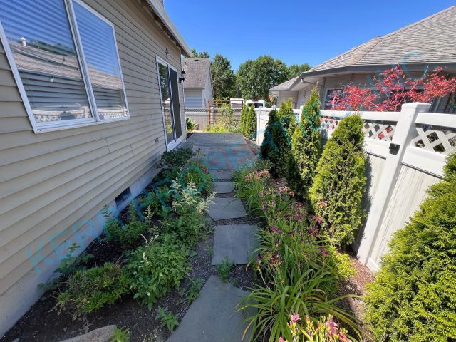 Building Photo - Charming 3-Bed Home with 2.5 Baths & 1558 ...