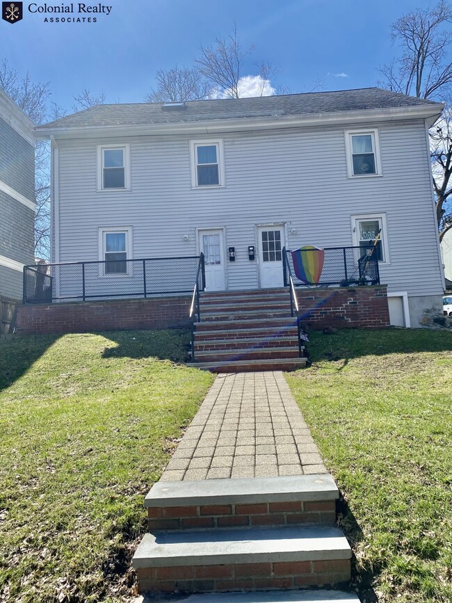 Building Photo - 64 Tremont St