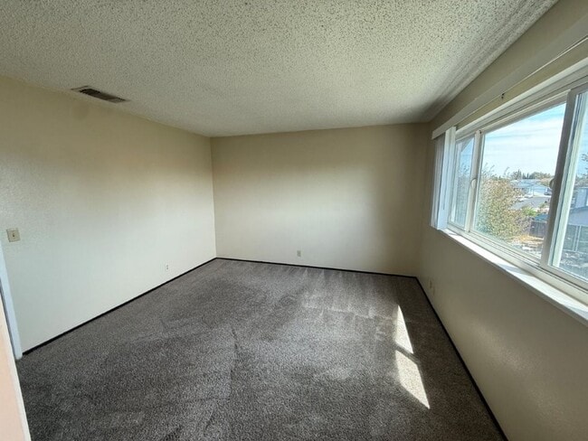 Building Photo - 1003 Blackspur Ct