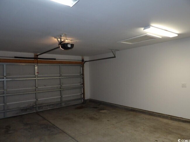 Building Photo - 188 Devonbrook Pl