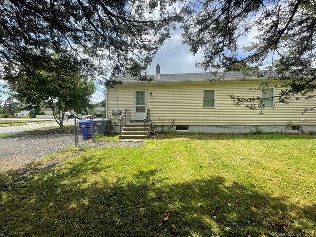 Building Photo - 83 Midway Oval