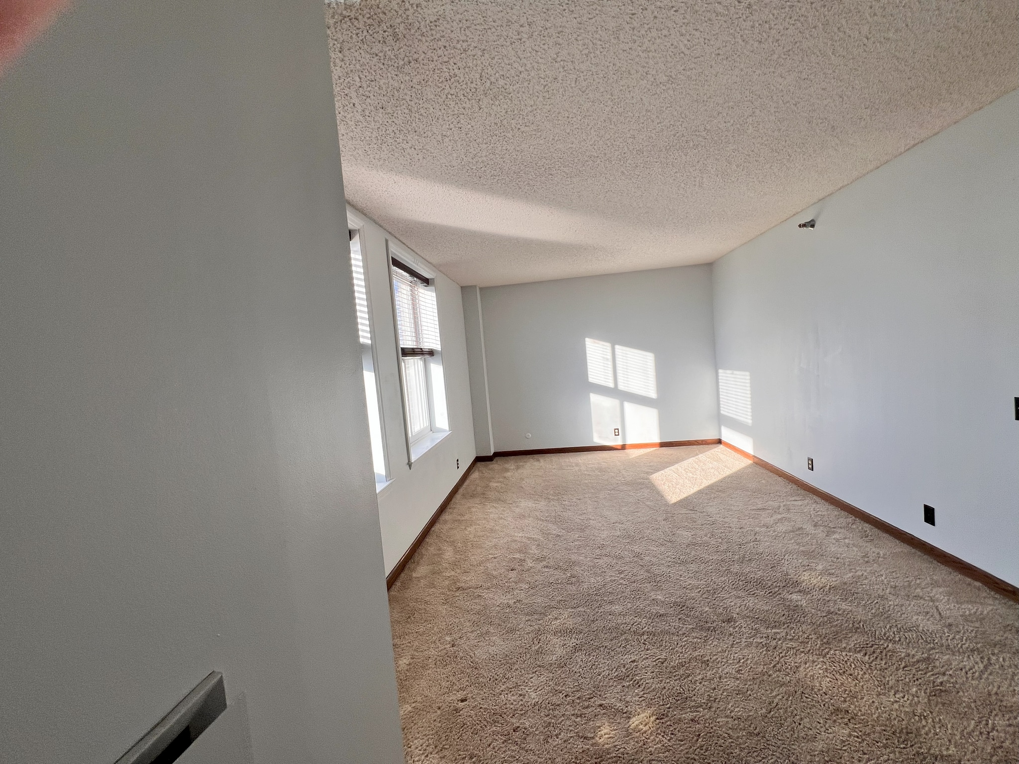 Building Photo - 123 N Locust St