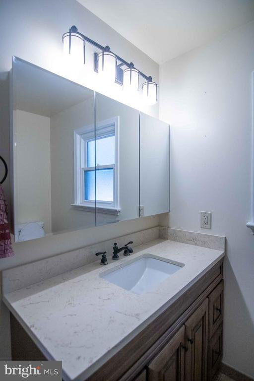 Building Photo - 2205 Parker Ave