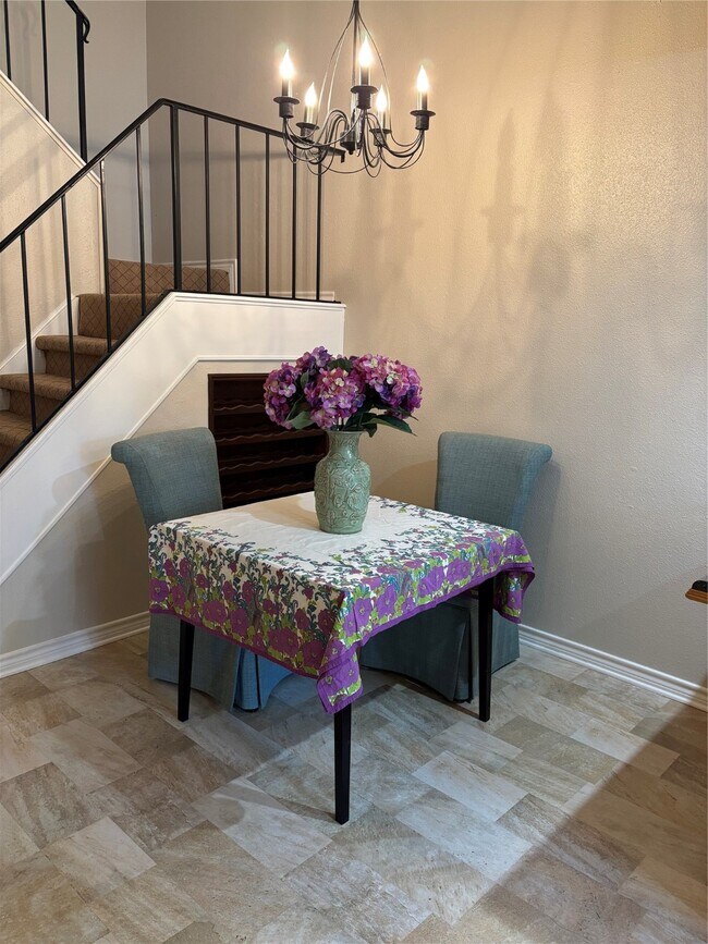 Building Photo - 14515 Wunderlich Dr