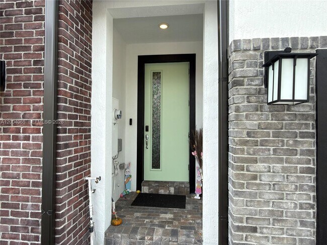 Building Photo - 8344 NW 7th Pl