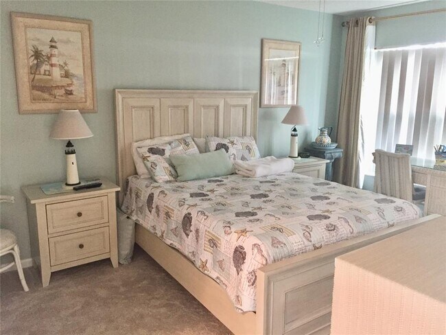 Building Photo - 6180 Sun Blvd