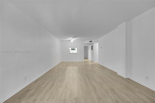 Building Photo - 1200 NW 87th Ave