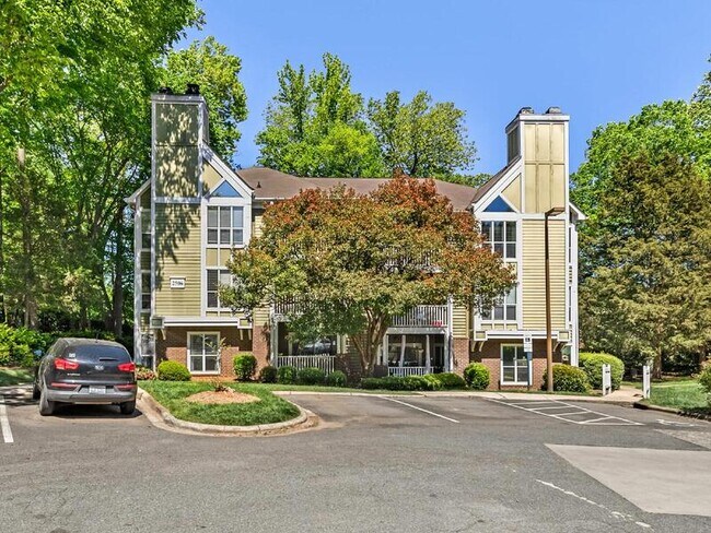 Building Photo - 2506 Cranbrook Ln