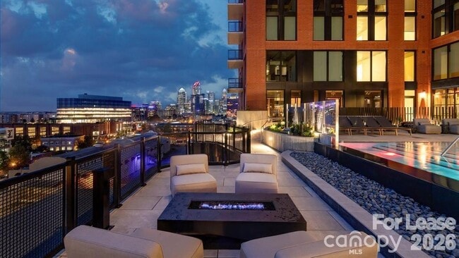 Building Photo - 124 E Kingston Ave