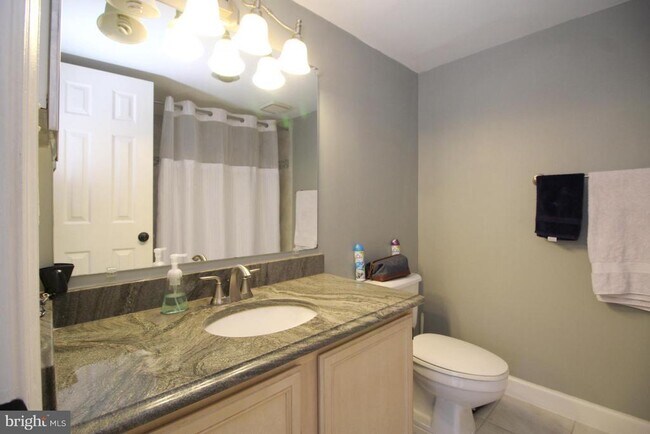 Building Photo - 1200 Braddock Pl