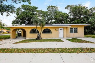 Building Photo - 2351 NW 28th St