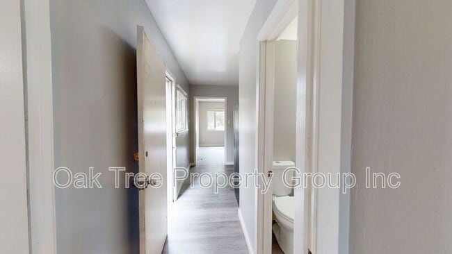 Building Photo - 1648 Russell St