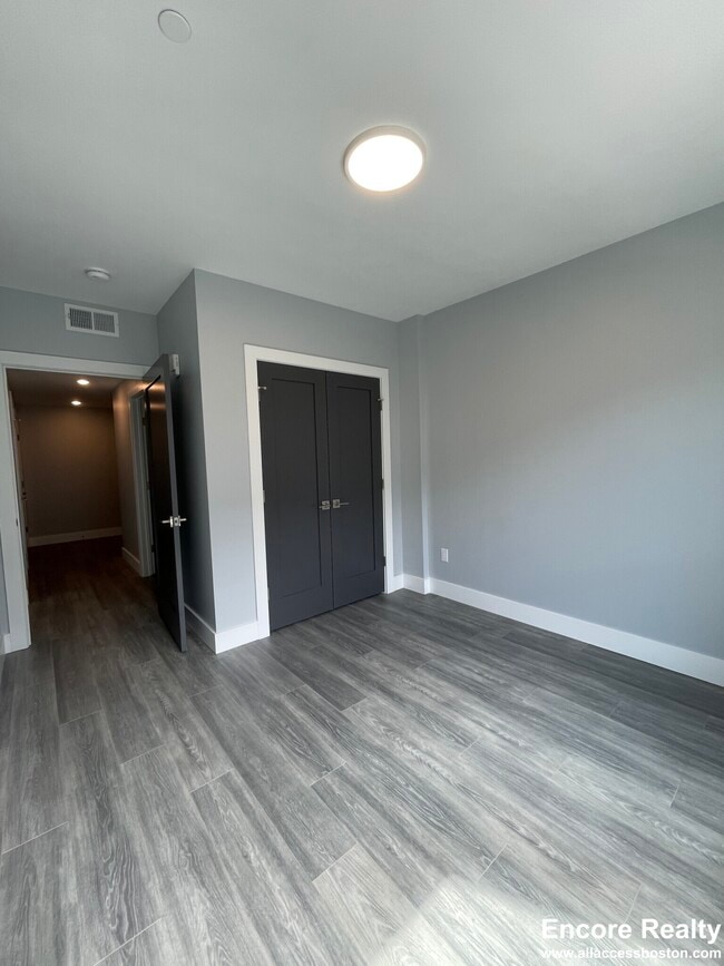 Building Photo - 365 Western Ave