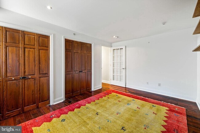 Building Photo - 1301 00 N Front Street Unit G