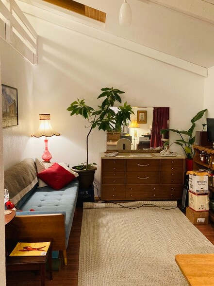 Living Room - 2122 Dickinson Ave NW