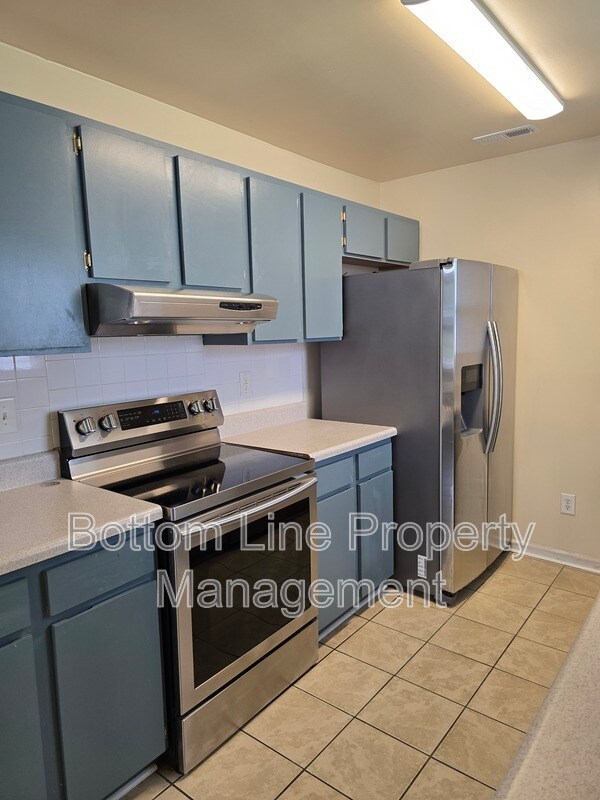 Building Photo - 5326 Eaton Cir