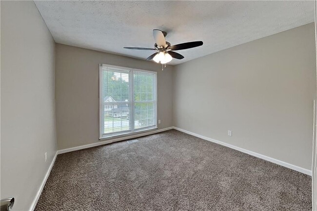 Building Photo - 170 Sterling Dr