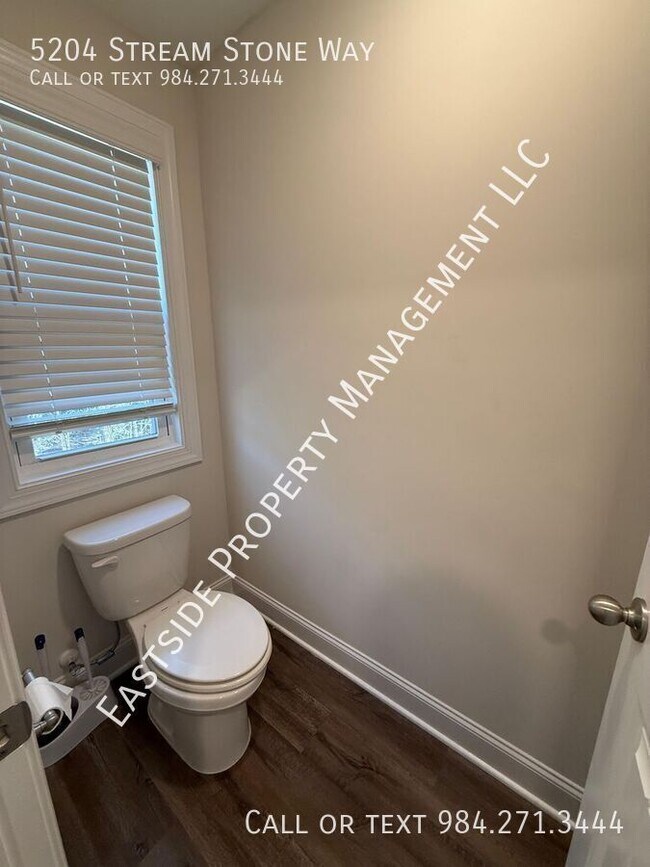 Building Photo - 5204 Stream Stone Way