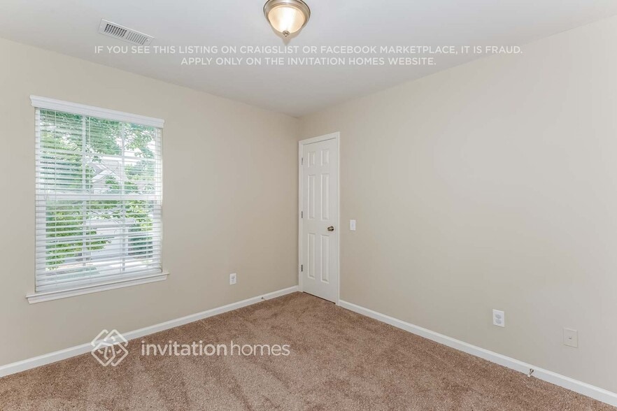 Building Photo - 9117 Lanigan St