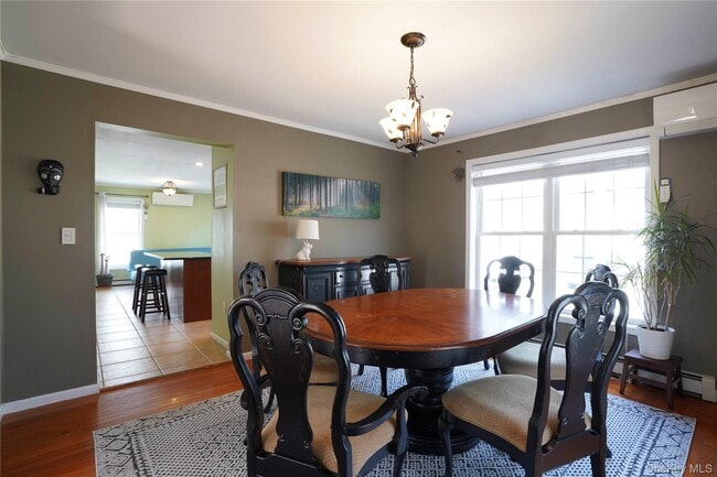 Building Photo - 102 Clinton St