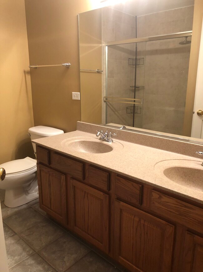 Building Photo - 617 Cary Woods Cir