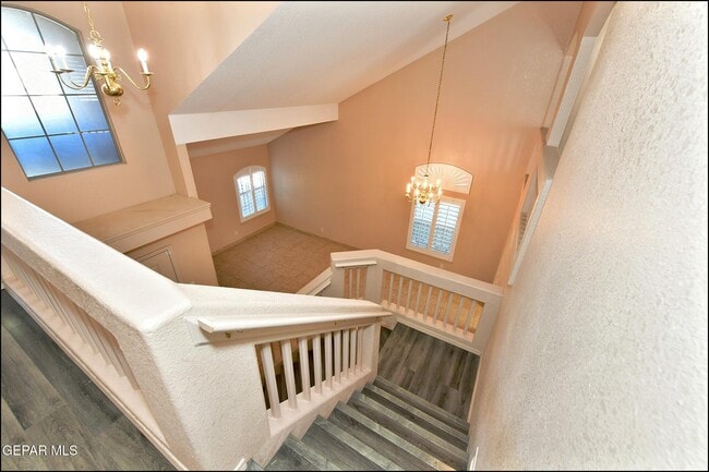 Building Photo - 1416 Stone Canyon Way