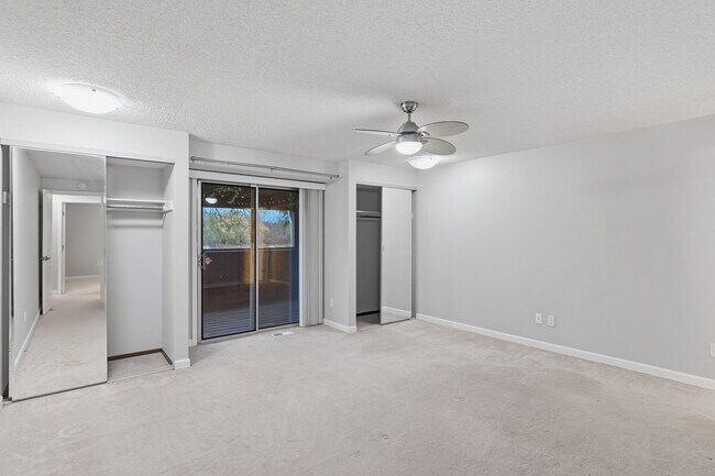 Building Photo - Greenway Park Neighborhood