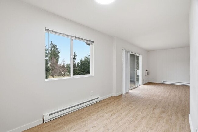 Building Photo - 3106 E 27th Ave