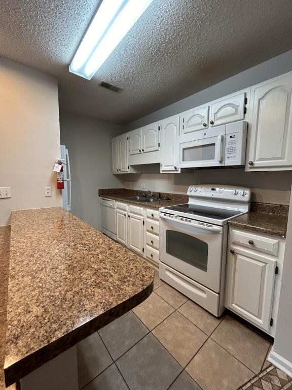 Building Photo - 212 Double Eagle Dr