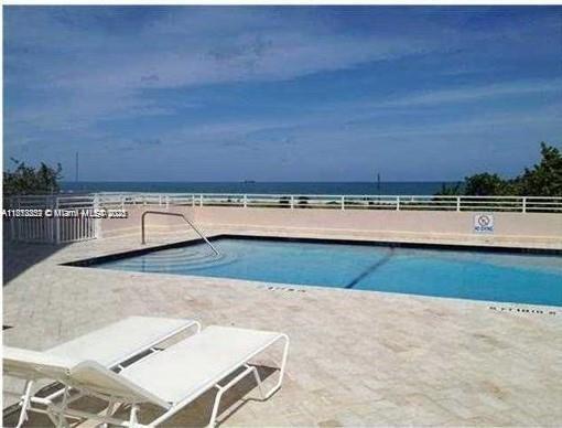 Building Photo - 345 Ocean Dr