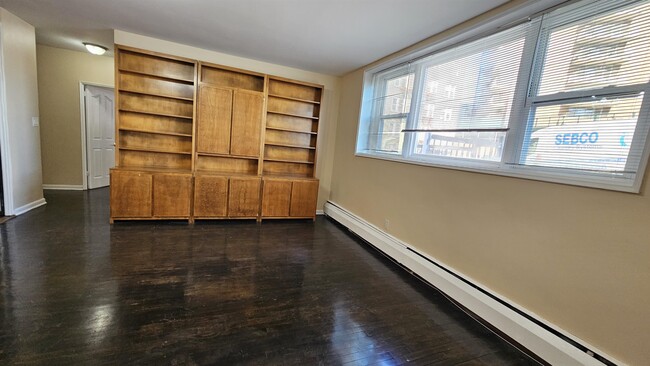 Building Photo - 6010 JFK Blvd E