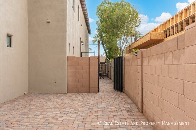 Building Photo - 3113 N 56th St