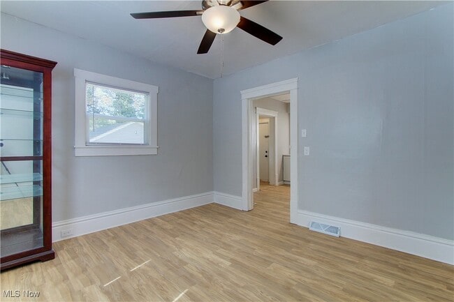 Building Photo - 1213 McKinley Ave