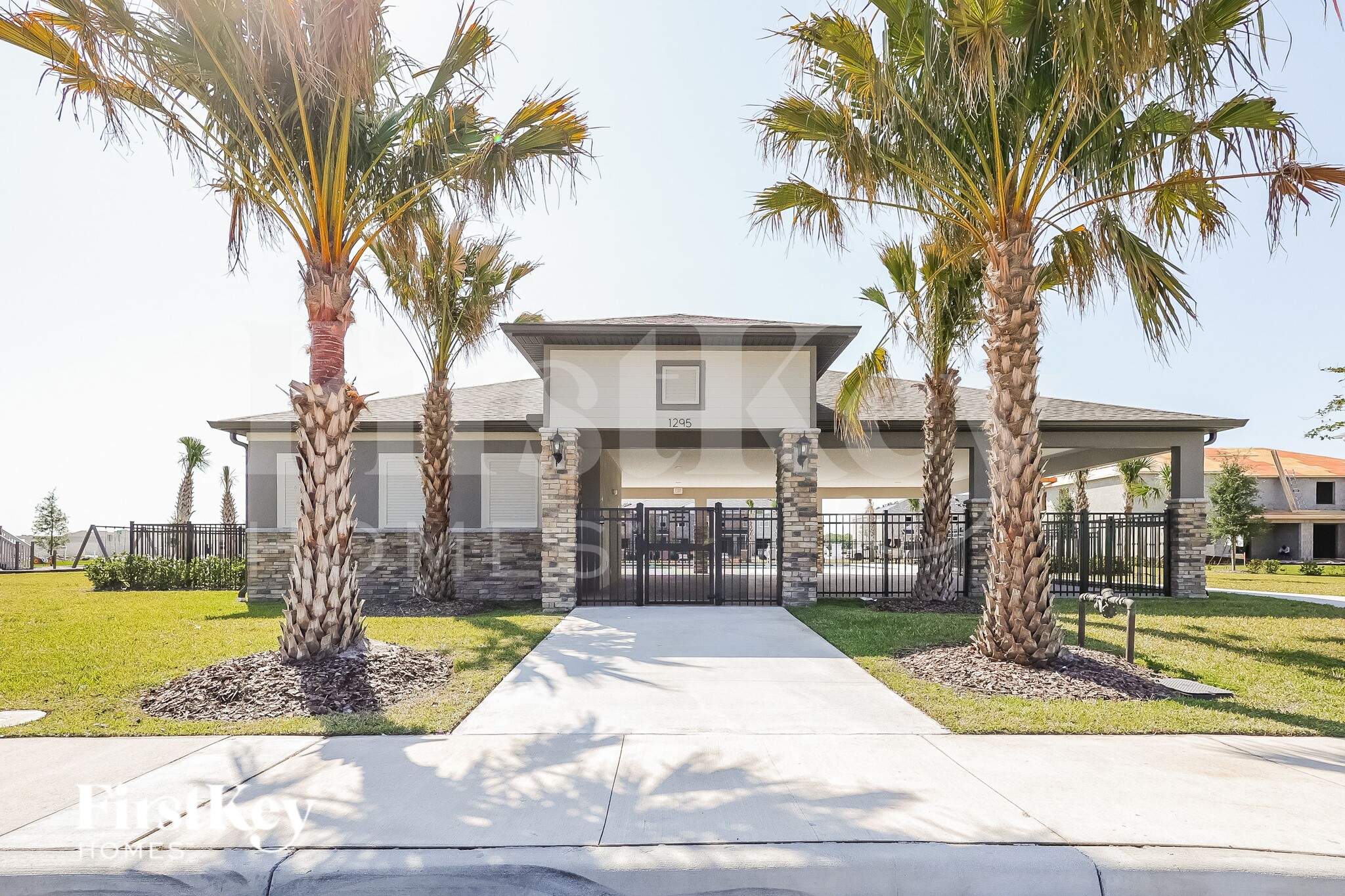 Building Photo - 1598 Isleta Lp