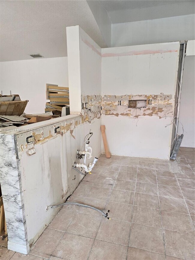 Building Photo - 14300 SW 152nd Pl