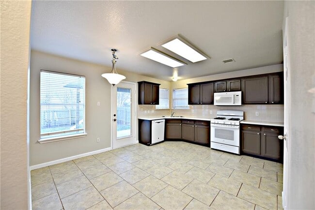 Building Photo - 618 Horizon Trail