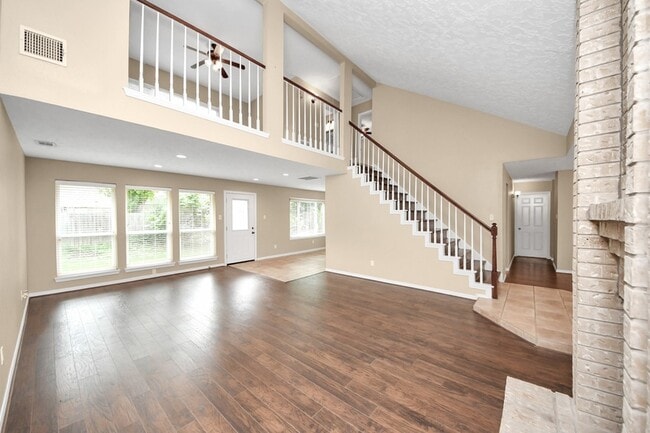 Building Photo - 3834 Carya Cir