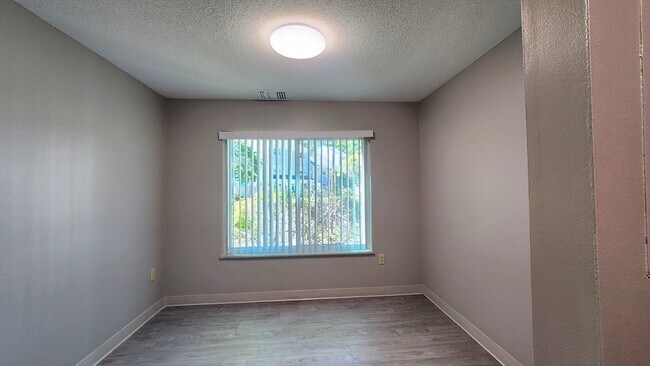 Building Photo - 51 Ocean View Dr