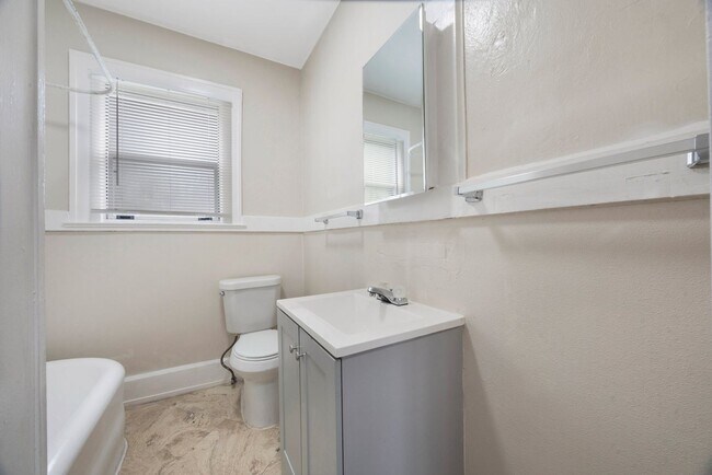 Building Photo - 4119 1st Ave N
