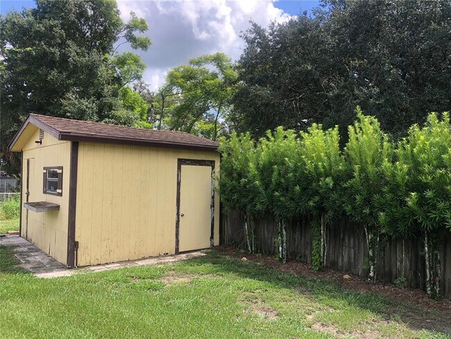 Building Photo - 8 Moonlight Ln