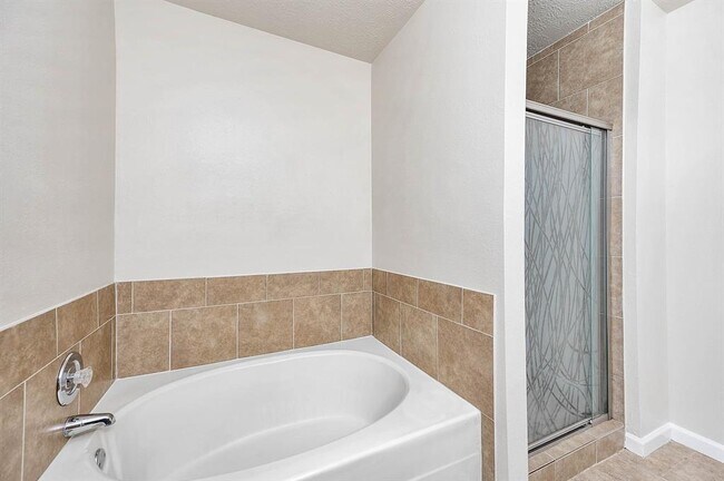 Building Photo - 16103 Purpleridge Ct