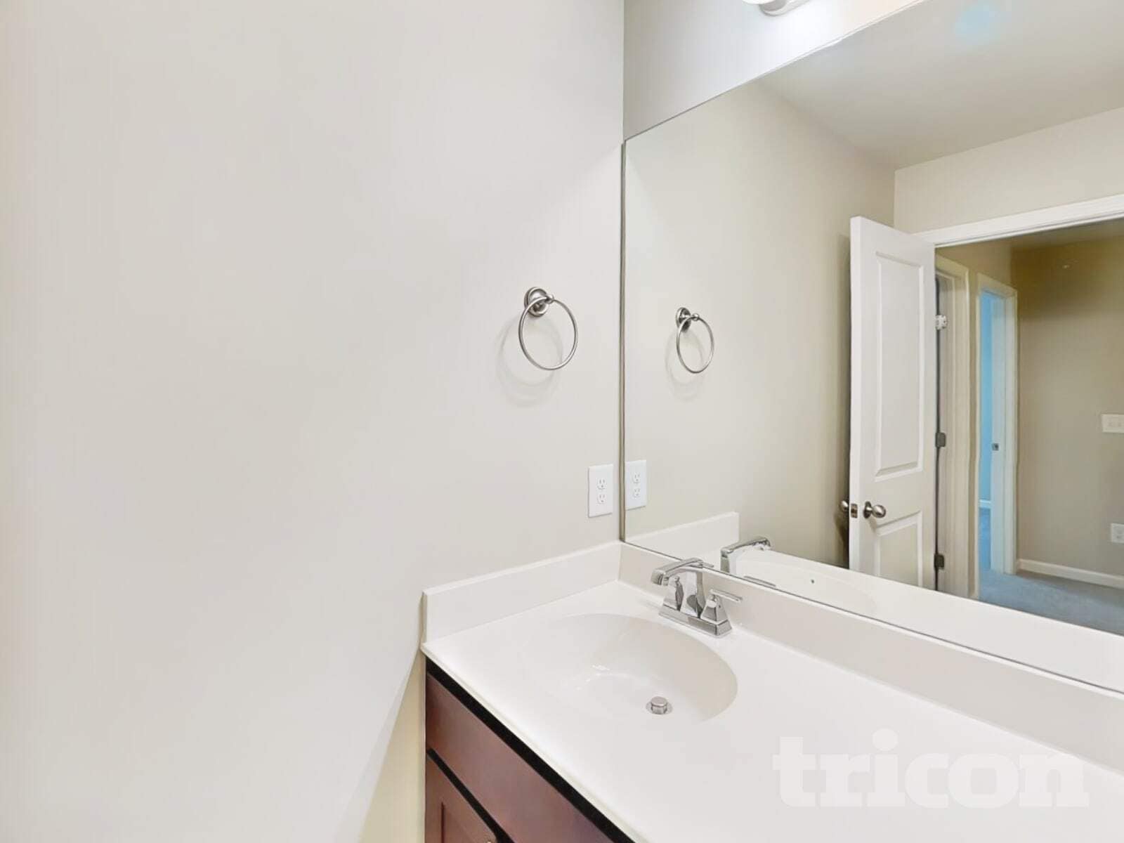 Building Photo - 105 Hickory Station Ln