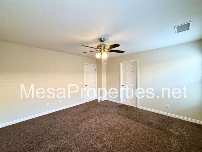Building Photo - 15091 Brown Ln