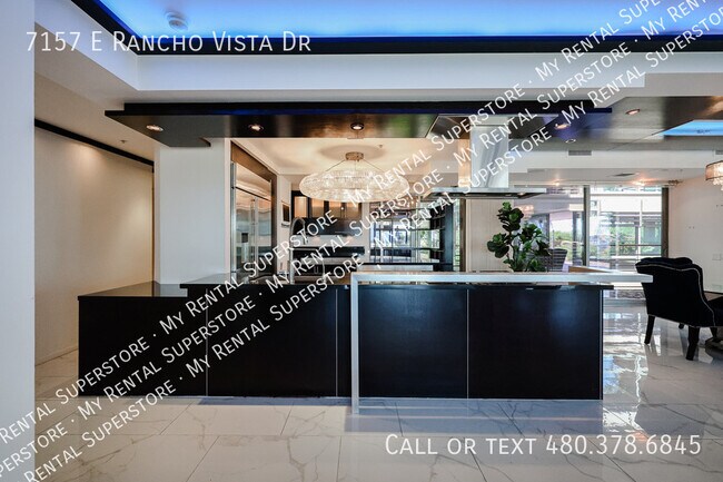 Building Photo - 7157 E Rancho Vista Dr