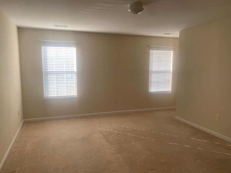 Bed room - 6406 Granite Hill Ln