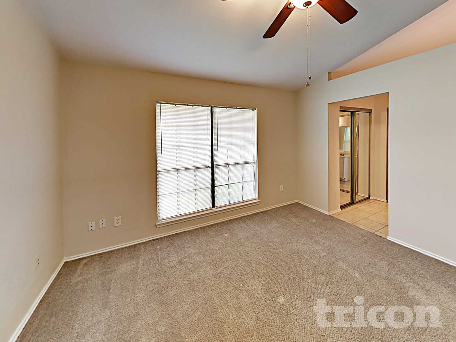 Building Photo - 7811 Bluff Trail Dr