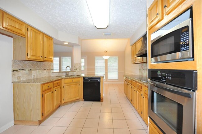 Building Photo - 3123 Redcliff Dr